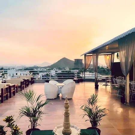 Hotel The Celebration By Amod Best Hotel & Rooftop-2