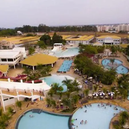 Lacqua diRoma - Serviço de Hotelaria-3