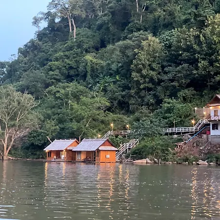 Nongkhiaw The Float House-2