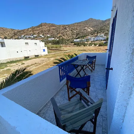 Deep Blue Rooms & Apartments-2