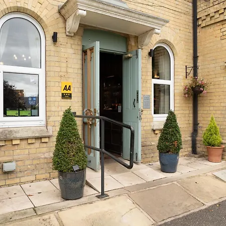 The Finch Hatton Arms-3