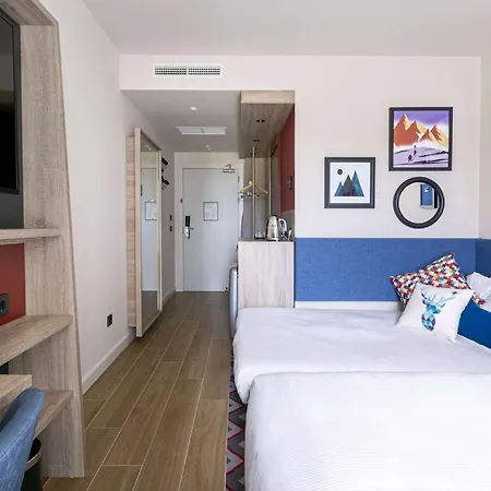 Hampton By Hilton Alcobendas Madrid-3
