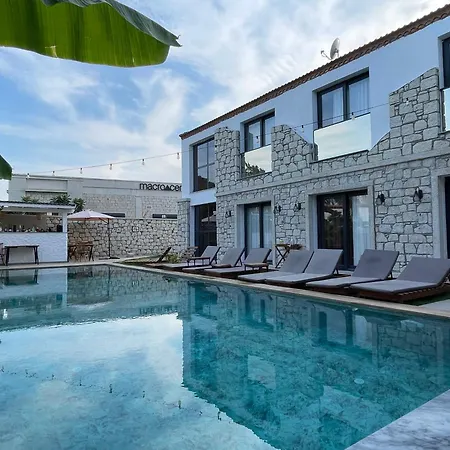 Trina Talles Hotel Alacati - Luxury Design Adult Only-3