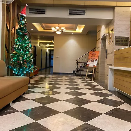 Royal Gm Plaza-2