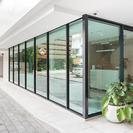 Livezen Bangkok Sukhumvit-3