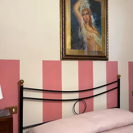 Tuscan Room-2