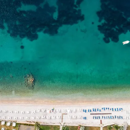 Krouzeri Beach Apartments-3