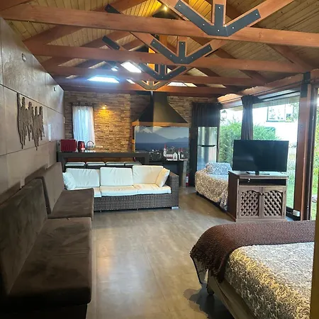 Hostal y Cabañas Villa Germana-3
