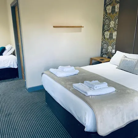The New Hobbit Hotel Rooms-3