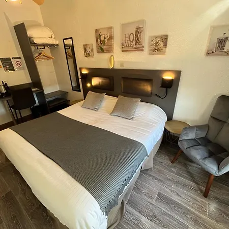 Cit'Hotel Le Cheval Blanc-2