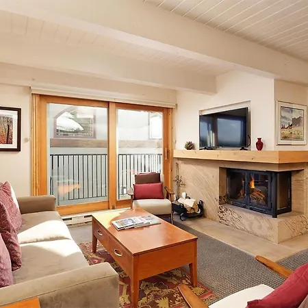 Chateau Blanc Unit 13, Blocks To Downtown Aspen-3