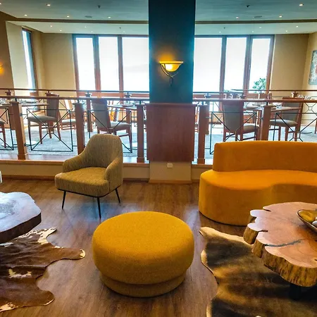 Park Lake Luxury Hotel-3