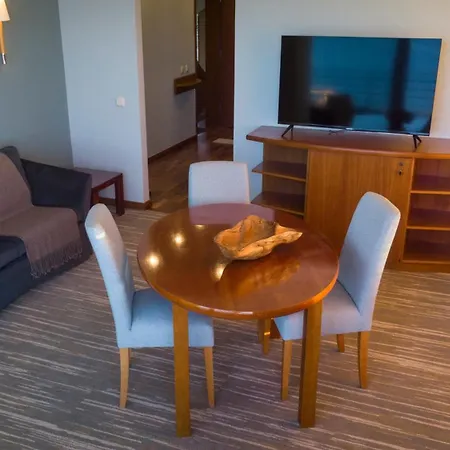 Park Lake Luxury Hotel-2
