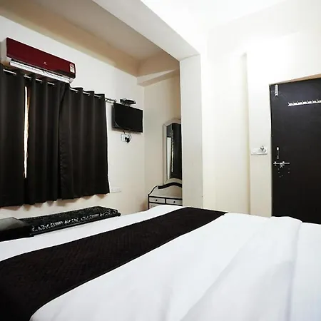 Hotel Lotus Inn Near Udaipur City Railway Station-3