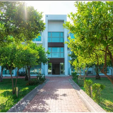 Omorfi Garden Resort-3