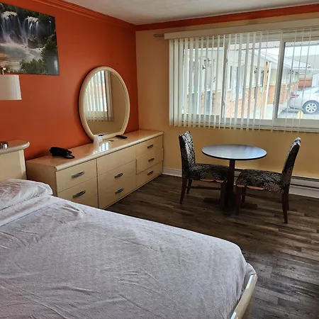 Sunparlor Motel-2
