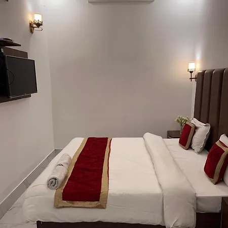 Hotel Embassy-3