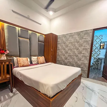 Hotel Embassy-2