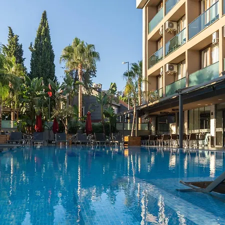 Laren Family Hotel & Spa - Boutique Class-3