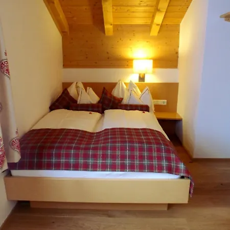 Hotel Mohnenfluh-3