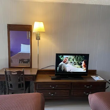 Budget Host Inn-3