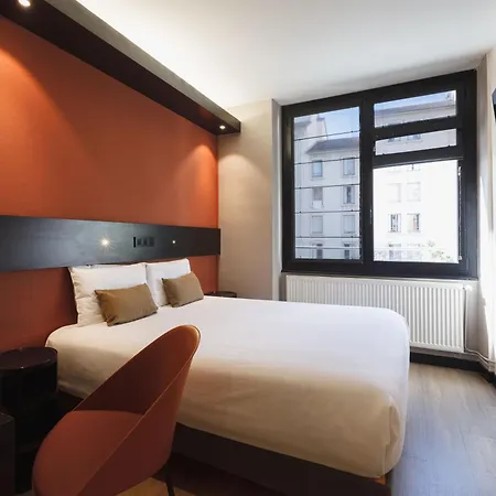Hotel De Noailles-2