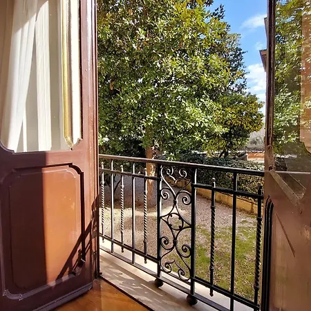 Domus Monami Luxury Suites-3