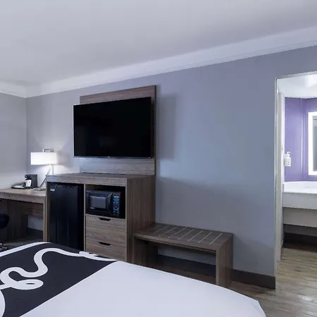 La Quinta Inn By Wyndham Kansas City Lenexa-3
