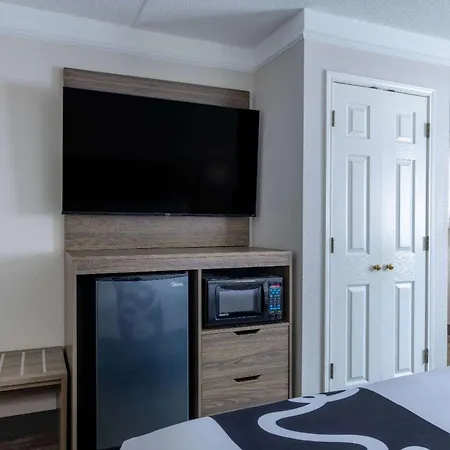 La Quinta Inn By Wyndham Kansas City Lenexa-2