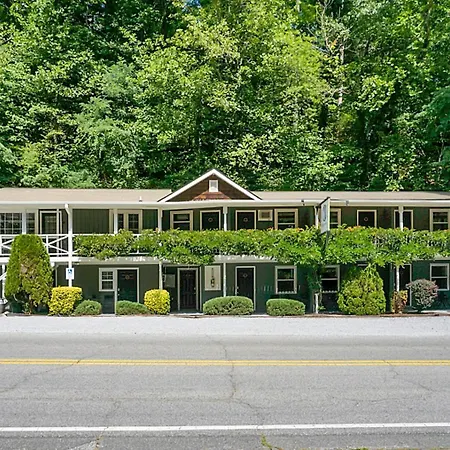 Hickory Falls Inn-2