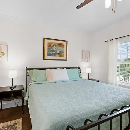 Little Inn On Main-2