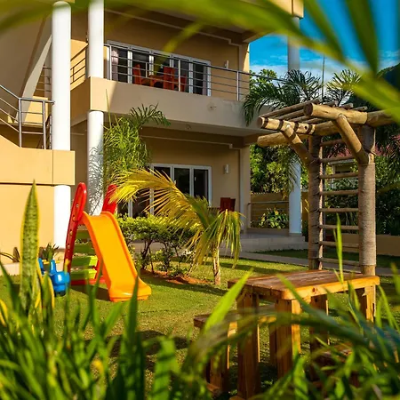 Tropical Hideaway-2
