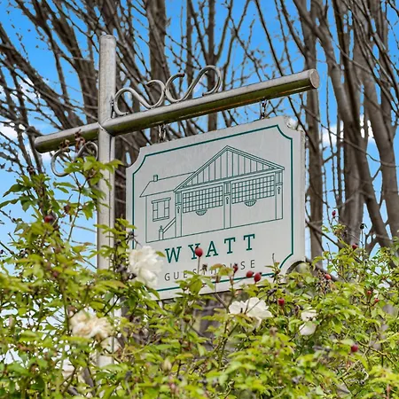 Wyatt Guest House-2
