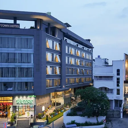 Uptown Hotel-2