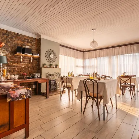 Diamond Rose Guest House-3