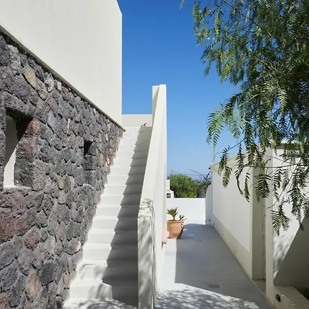 Adorno Oia-2