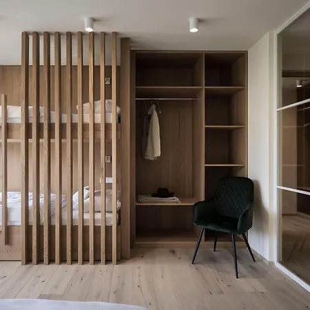 Astor Apartments-3