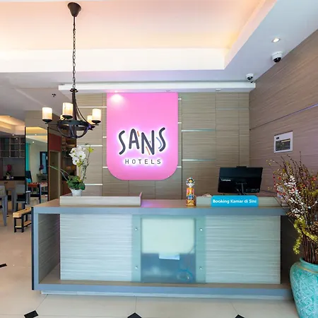 Sans Hotel Liv Ancol By Reddoorz-2