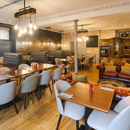 Traquair Arms Hotel-2