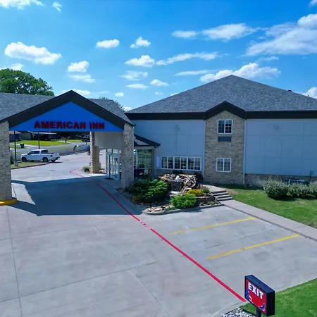 American Inn Madill-3
