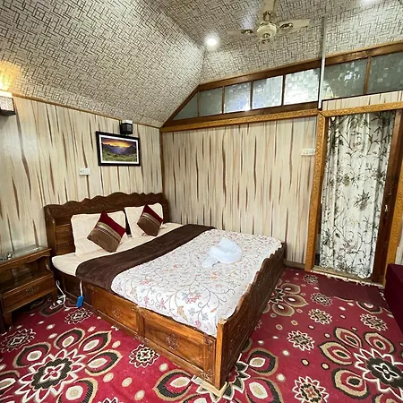 New Silver Jubilee Heritage Group Of Houseboats-3