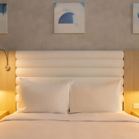 Hampton By Hilton Quito La Carolina Park-3