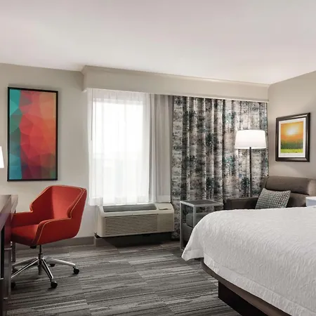 Hampton Inn Champaign Southwest-3