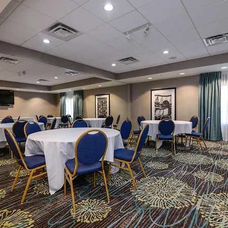 Hampton Inn Brighton Mi-3