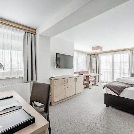 Hotel Jenewein-3