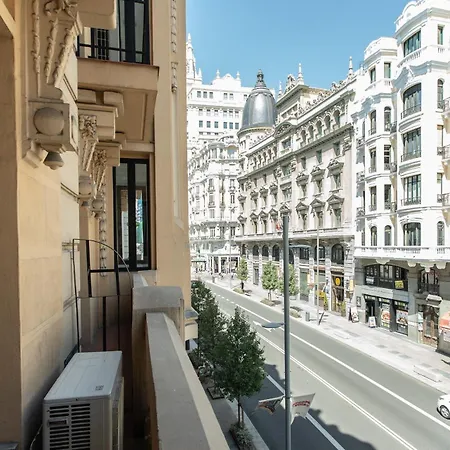 Suites You Gran Via-3