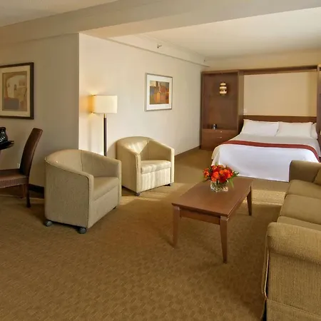Best Western Plus Lamplighter Inn & Conference Centre-3