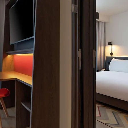Hampton By Hilton Ashford International-3