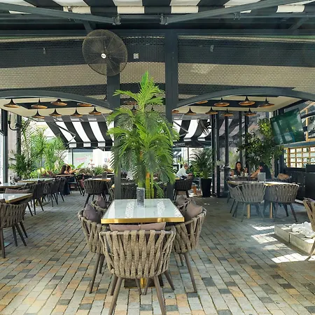 Leonardo Boutique Hotel Larnaca-2