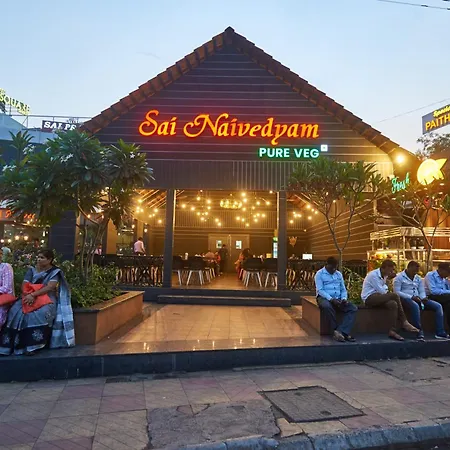 Hotel G-Square - Shirdi-2